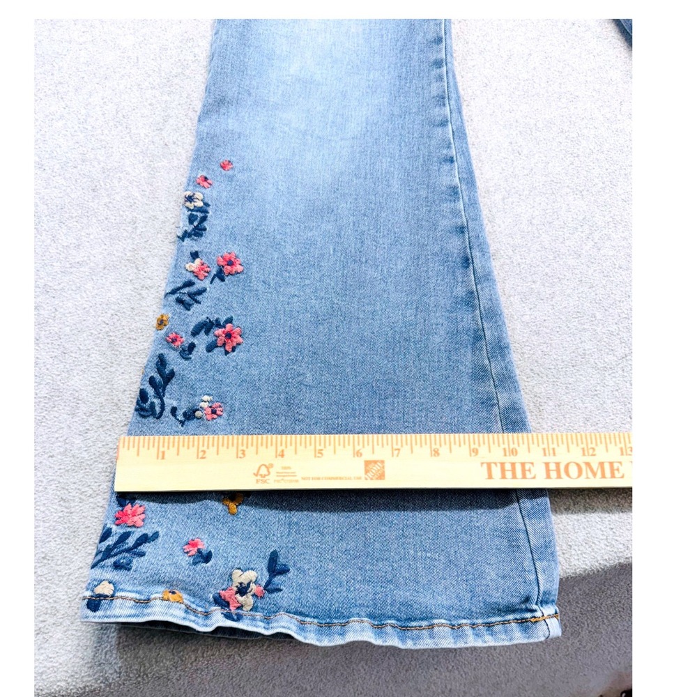 Jessica Simpson Daisy Flare Jeans Women 14 Embroidered Floral Light Wash Hippie - Picture 7 of 13